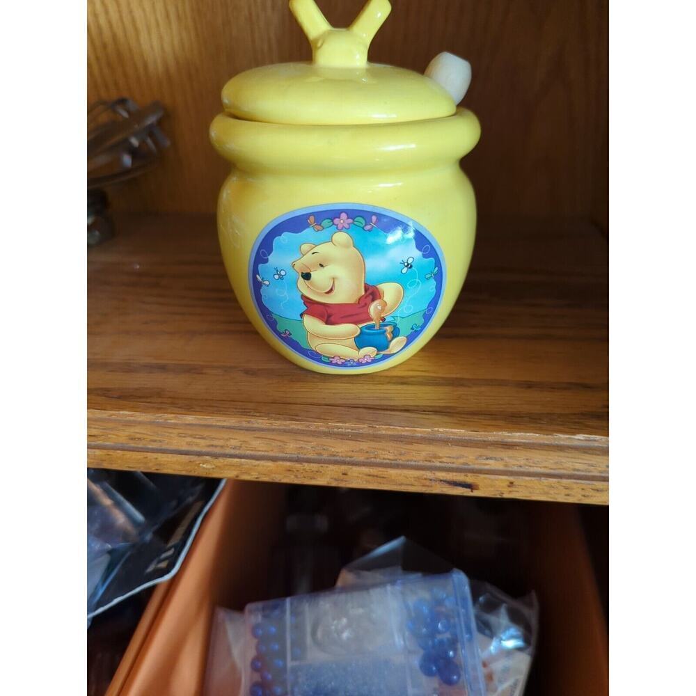 *CUTE* Disney “Winnie the Pooh” Honey Pot With Dipper Houston Harvest